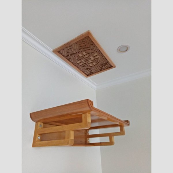 Bàn thờ treo tường gỗ sồi hiện đại - BTT08