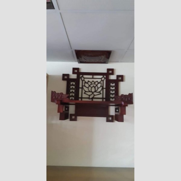 Bàn thờ treo tường hiện đại -BTT07 - góc nhìn 3