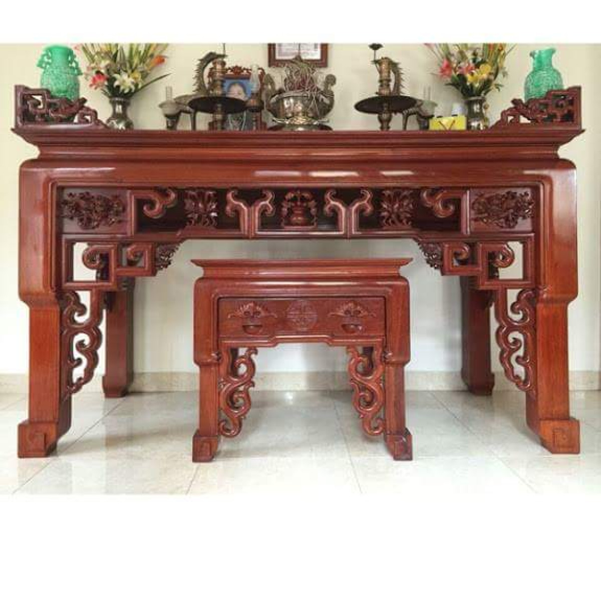 Bàn thờ triện móc gỗ gụ dài 197 cm - Bàn thờ