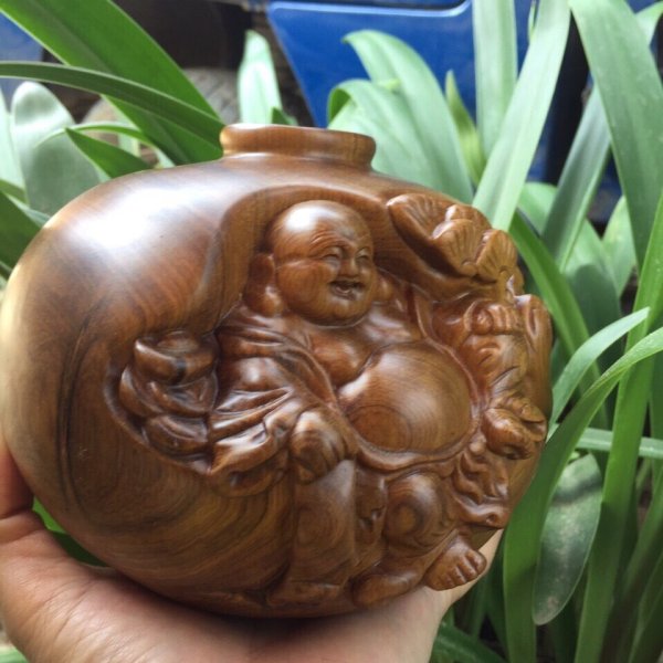 Bình phú quý di lặc gỗ bách xanh - góc nhìn 9