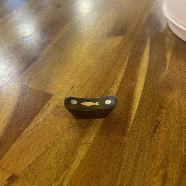 Bộ 10 gác đũa gỗ trắc khảm cá - góc nhìn 3