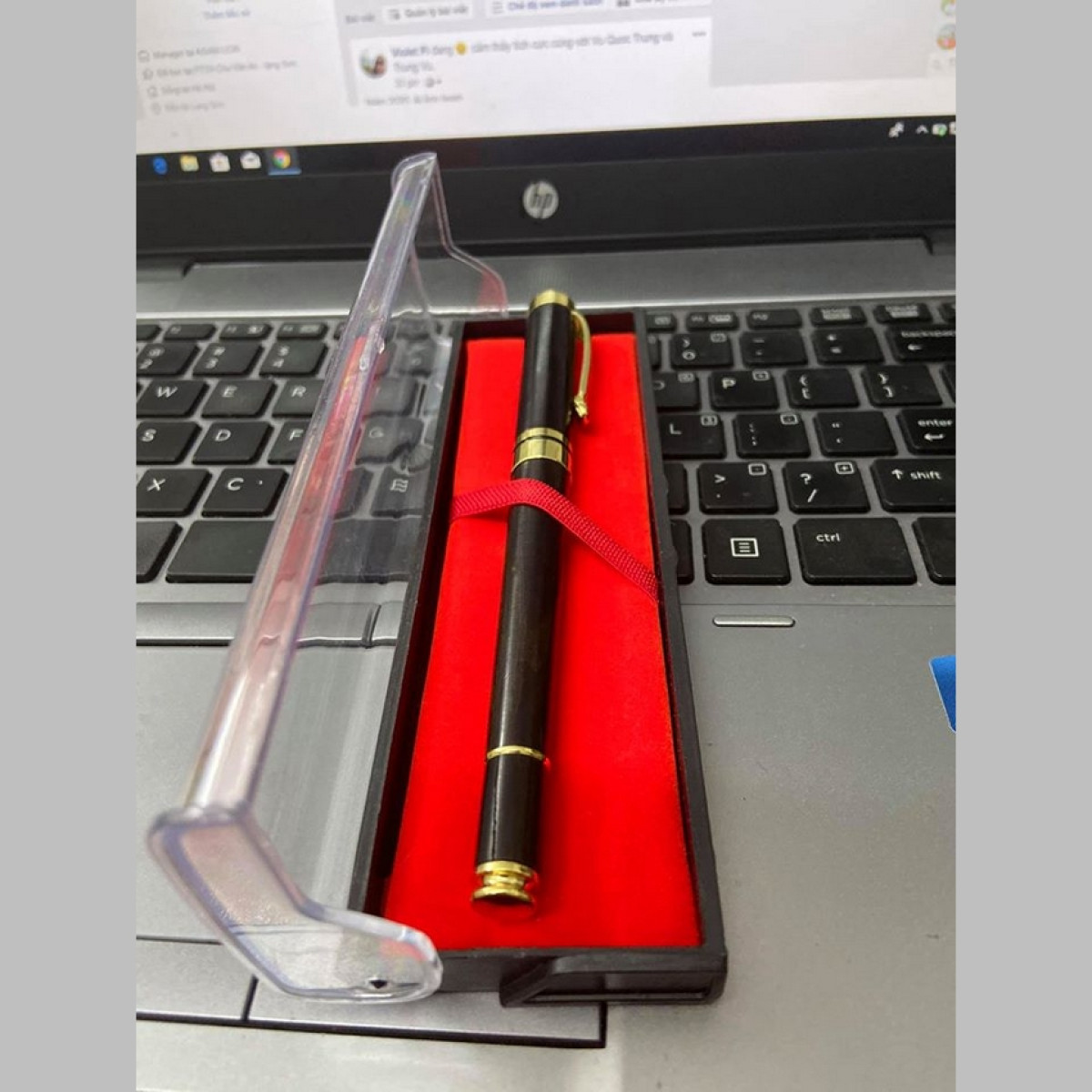 Bút bi gỗ mun sừng - Đồ gỗ mini