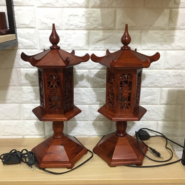 Đèn thờ gỗ hương cao 41 cm hình lục giác - góc nhìn 7