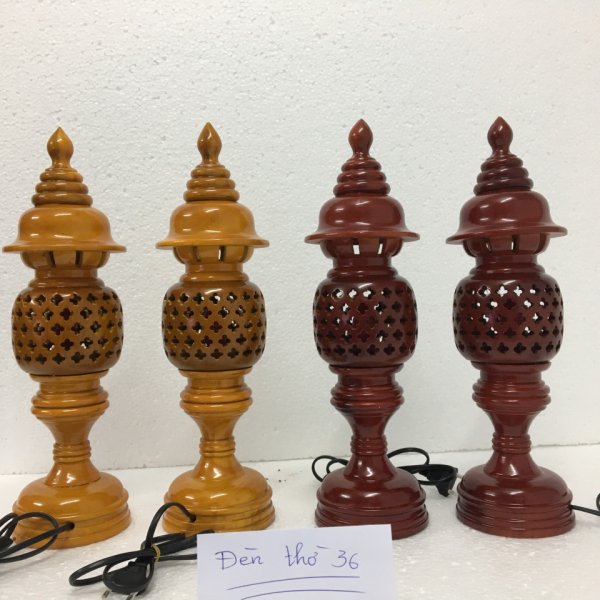 Đèn thờ gỗ xà cừ hình quả dứa cao 36 cm màu vàng - góc nhìn 7