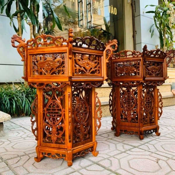 Đèn thờ treo trần gỗ hương hình lục giác - góc nhìn 2