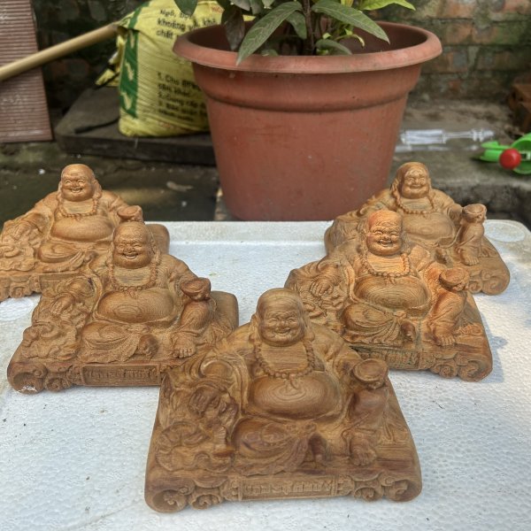 Di lặc đế vạn sự như ý gỗ ngọc am ngang 15cm - góc nhìn 4