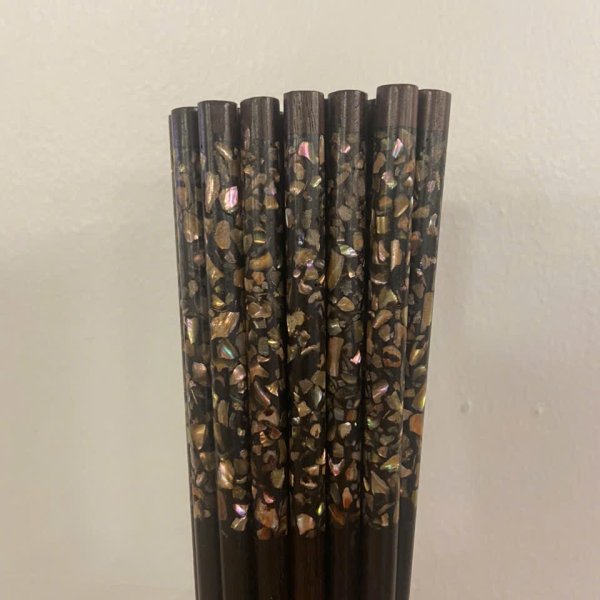 Đũa ăn gỗ trắc cẩn bào ngư dài - góc nhìn 3