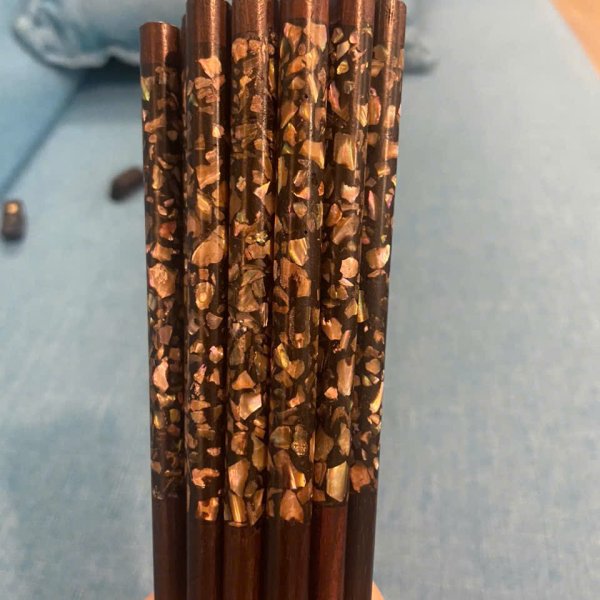 Đũa ăn gỗ trắc đỏ cẩn dài vỏ bào ngư - góc nhìn 5