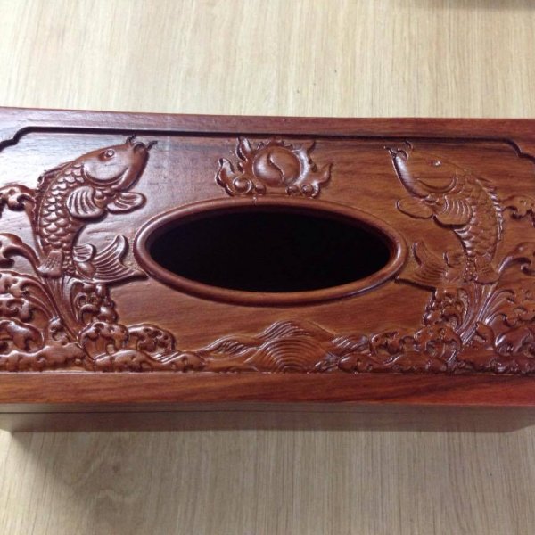 Hộp giấy ăn chạm song ngư gỗ hương