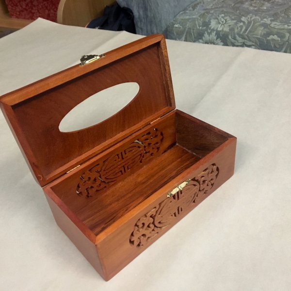 Hộp giấy ăn gỗ hương mặt trơn - góc nhìn 11