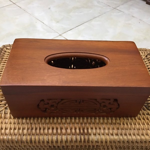 Hộp giấy ăn gỗ hương mặt trơn