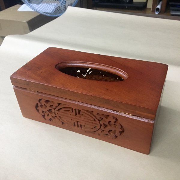 Hộp giấy ăn gỗ hương mặt trơn - góc nhìn 7