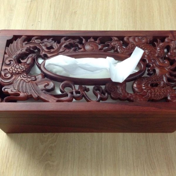 Hộp giấy ăn long phụng sum vầy gỗ hương