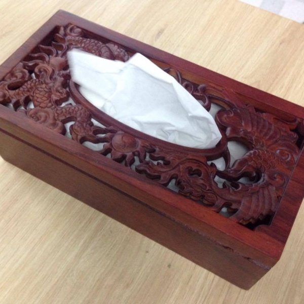 Hộp giấy ăn long phụng sum vầy gỗ hương - góc nhìn 4
