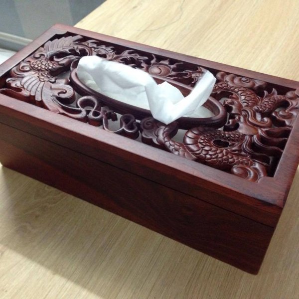 Hộp giấy ăn long phụng sum vầy gỗ hương - góc nhìn 5
