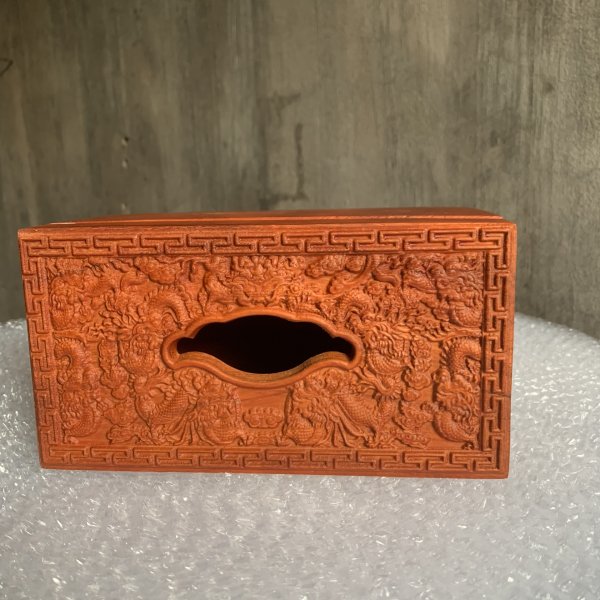 Hộp giấy Cửu long gỗ hương ngang 22 cm - góc nhìn 5