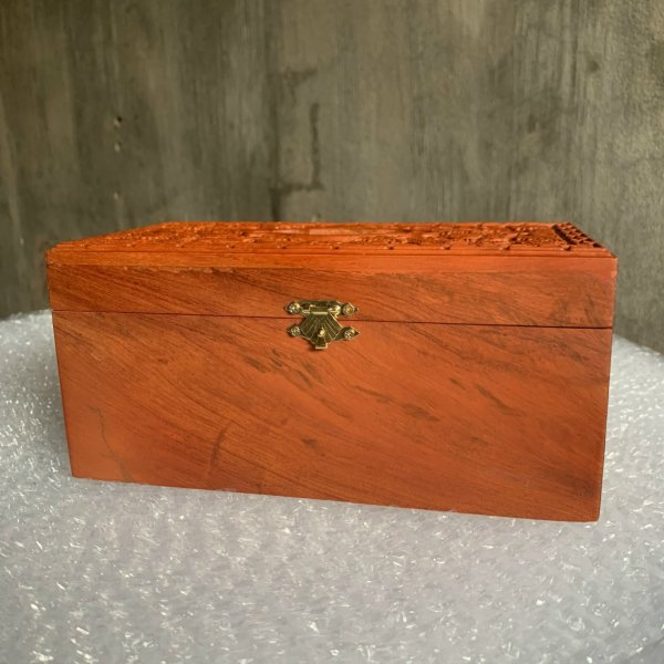 Hộp giấy Cửu long gỗ hương ngang 22 cm - góc nhìn 6