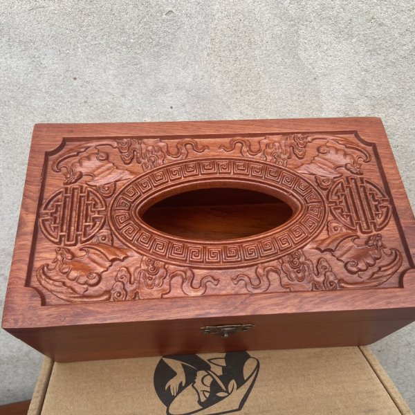 Hộp giấy Như ý cát tường gỗ hương - góc nhìn 6