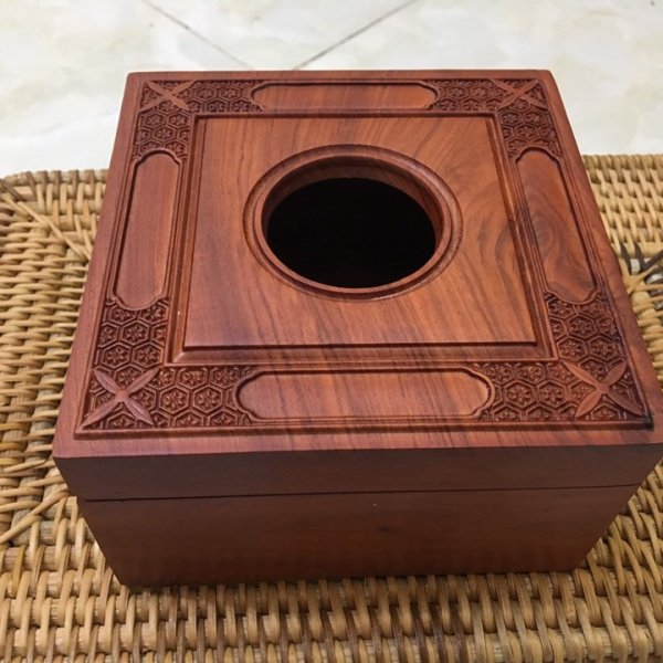 Hộp giấy vuông gỗ hương 16 cm