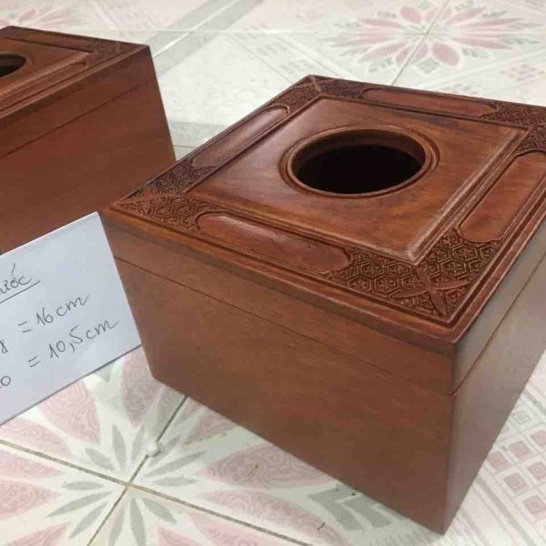 Hộp giấy vuông gỗ hương 16 cm - góc nhìn 9