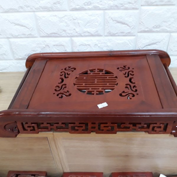 Khay trà gỗ hương chân cuốn thư loại 45 cm - góc nhìn 7