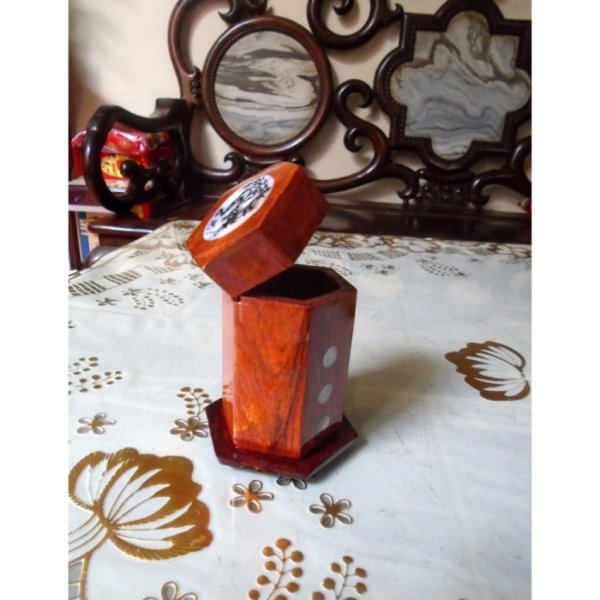 Lọ tăm cô gái hình lục giác gỗ hương - góc nhìn 6