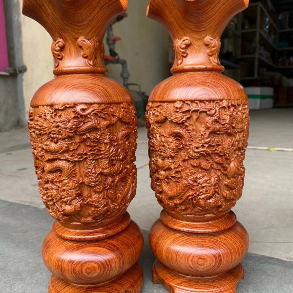 Lục bình gỗ hương đá chạm cửu long cao 30cm