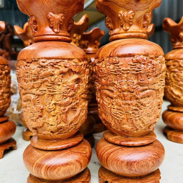 Lục bình gỗ hương đá chạm cửu long cao 30cm - góc nhìn 3