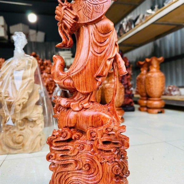 Tượng Đạt Ma phục lân gỗ hương đá cao 50 cm - góc nhìn 2