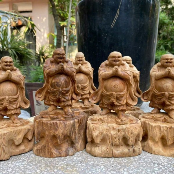 Tượng Di lặc chúc phúc gỗ ngọc am cao 20 cm - góc nhìn 2