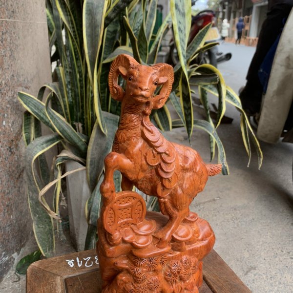 Tượng Nhất dương tài lộc gỗ hương đá cao 30cm - góc nhìn 3
