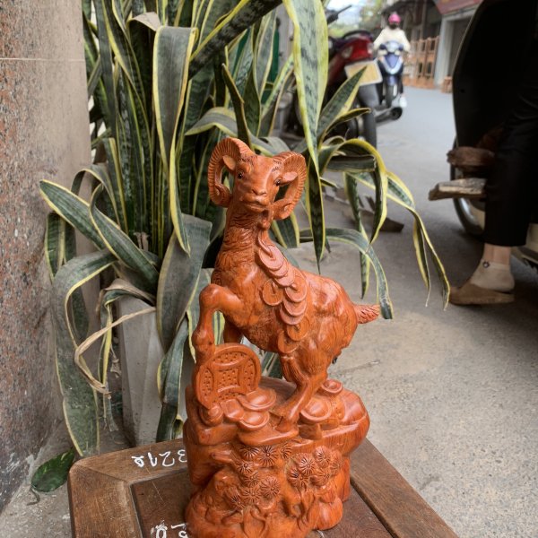 Tượng Nhất dương tài lộc gỗ hương đá cao 30cm - góc nhìn 8